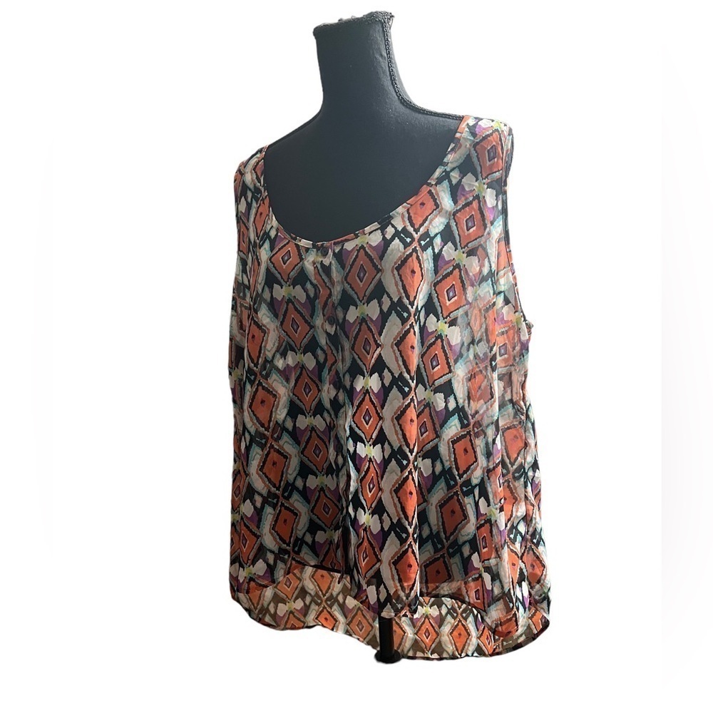 AMBIANCE Multi-colored diamond print sleeveless sheer tank - Picture 3 of 5